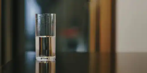 Le verre à moitié vide est-il une fatalité ?